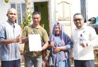 BP Batam kembali memfasilitasi pergeseran terhadap tujuh KK yang terdampak pembangunan Rempang Eco-City asal Desa Pasir Panjang dan Desa Tiga Putri, Senin (23/9/2024).