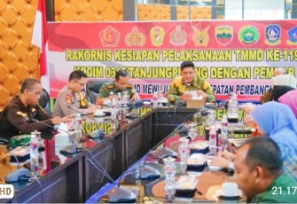 Bupati Bintan Robby Kurniawan memimpin Rapat Kesiapan pelaksanaan TNI Manunggal Masuk Desa (TMMD) Ke 119 Tahun 2024. Diikuti oleh jajaran Markas Komandan Distrik Militer (Makodim) 0315/TPI, Kapolres Bintan, Kejari Bintan dan OPD terkait, pembahasan langsung difokuskan pada kesiapan waktu hingga teknis kegiatan, Kamis (18/01) di Ruang Rapat II Bandar Seri Bentan