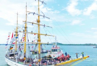 KRI Dewaruci