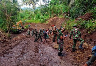 TMMD ke-119 Kodim 1623/Karangasem tahun 2024 di Bukit Talas Dusun Bukit Catu, Desa Selumbung, Kecamatan Manggis, Kabupaten Karangasem, Provinsi Bali.