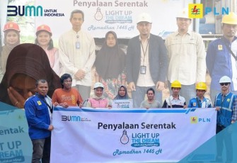 Pemerintah dan PLN Beri Bantuan Pasang Listrik Gratis