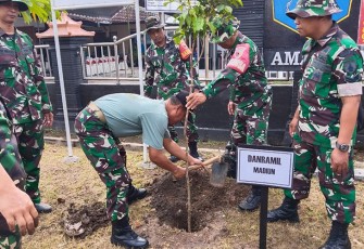 Danramil 02/Madiun saat Ikuti Gerakan Penanaman Sejuta Pohon