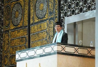 Khatib : Rektor UIN Raden Intan Lampung, Prof. H. Wan Jamaluddin