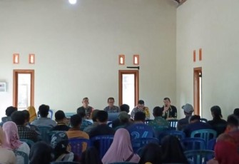 Babinsa 0801/04 Tegalombo Hadiri Rapat Pembangunan Desa