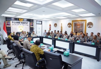 Inspektorat Pengawas Umum (Irwasum) Polri Komjen Dedi Prasetyo mengundang 16 anggota Polri yang masuk melalui jalur disabilitas