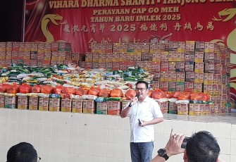 Vihara Dharma Shant Tanjung Uban Gelar Bakti Sosial 