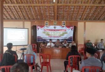 Babinsa Koramil 0805/15 Karanganyar Hadiri Penyuluhan Hukum