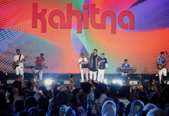 Penampilan group musik Kahitna di Indonesia Sport Summit 2025