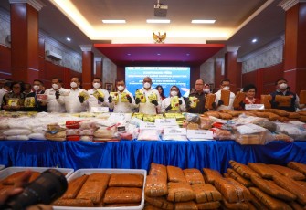 BNN RI dan Bea Cukai Berhasil Mengungkap Kasus Jaringan Narkotika 