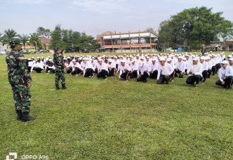 Danramil 0803-01/Taman Berikan Materi Wasbang pada Masa Orientasi PPPK 
