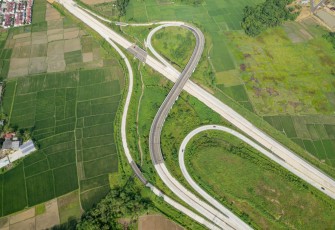 Pemerintah Dorong Penurunan Biaya Logistik Melalui Jalan Tol Serang Panimbang