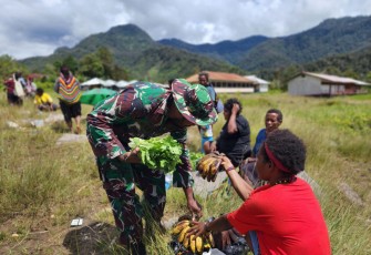 Babinsa Koramil Jila Jadikan Komsos Sebagai Media Jalin Keakraban Bersama Warga Binaan