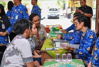  Kementerian Pendidikan Dasar dan Menengah (Kemendikdasmen) terus mengawal pelaksanaan Sistem Penerimaan Murid Baru (SPMB) di seluruh daerah agar tidak ada satu pun anak Indonesia yang tertinggal dalam memperoleh layanan pendidikan
