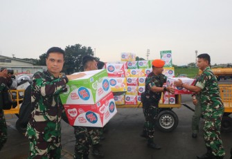 Sinergitas TNI AU dan Pemprov Sumut Buka Isolasi Wilayah Terdampak Bencana Banjir dan Longsor di Sibolga–Tapteng