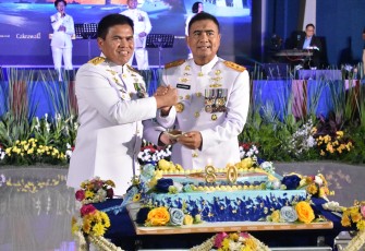 Kepala Staf Angkatan Laut (Kasal) Laksamana TNI Dr. Muhammad Ali memimpin secara langsung Upacara Peringatan Hari Jadi Ke-80 TNI Angkatan Laut tersebut