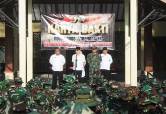 Bupati Trenggalek Moch. Nur Arifin bersama Dandim 0806Trenggalek Letkol Czi Yudo Aji Susanto, S.Sos., M.A.