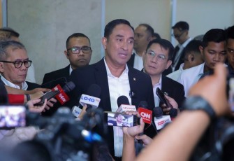 Kepala BNN RI Suyudi Ario Seto memberikan keterangan pers usai RDP dengan Komisi III DPR RI di Jakarta, Kamis (4/9)