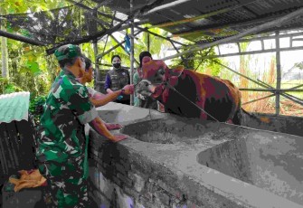 Vaksinasi PMK hewan ternak warga desa binaan 