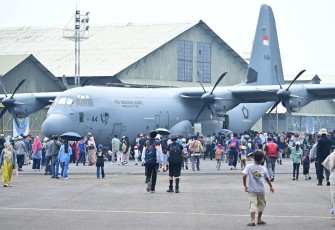 Open base Lanud Husein Sastranegara Bandung 