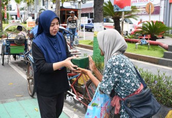 Ketua Persit KCK Koorcab Rem 081 Ny Frieda Untoro 