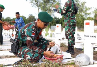 Dansatgas Yonarmed 12 Kostrad Letkol Arm Dr Erlan Wijatmoko
