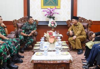 Gubernur Kepri dan Pangkogabwilhan I saat audiensi di Gedung Daerah, Tanjungpinang, Senin (17/2).