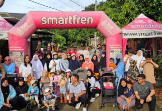 Jalan sehat HUT Ke-10 RT 10 RW 19 Griya Telaga Permai, Kelurahan Cilangkap, Depok, Minggu (26/1)