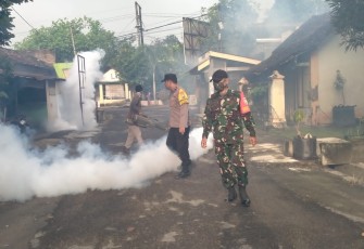 Fogging di wilayah desa binaan 