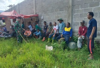 Komsos Babinsa bersama warga binaannya