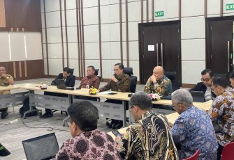 Dirjen PAUD Dasmen Gogot Suharwoto saat mensosialisasikan SPMB 2025 di Jakarta, Selasa (11/3)
