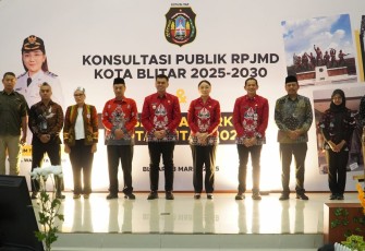 Ketua DPRD Kota Blitar Syahrul Alim Hadiri FKP RPJMD Kota Blitar Tahun 2025-2030