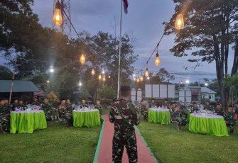 Buka puasa bersama Satgas Yonzipur 5/ABW di perbatasan 
