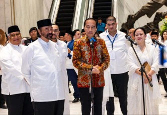 Puan Maharani buka puasa bersama dengan Jokowi dan Surya Paloh di Jakarta, Jum'at (21/3)