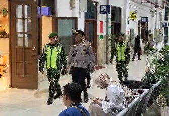 Pengamanan arus mudik lebaran di stasiun Madiun
