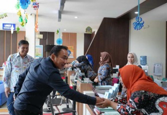 Kantah BPN Provinsi Jateng, Lampiri saat meninjau pelayanan di kantor wilayah pertahanan 