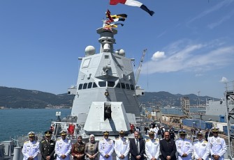 Kasal Pimpin Peresmian dan Pengukuhan Komandan KRI Brawijaya 320 di Italia