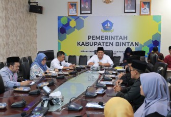 Bupati Bintan Roby Kurniawan menyambut hangat kunjungan silahturahmi Lembaga Adat Melayu (LAM) Bintan Masa Khidmat 2025-2030 berdasarkan Musyawarah Daerah (Musda) LAM Bintan ke IV beberapa waktu lalu