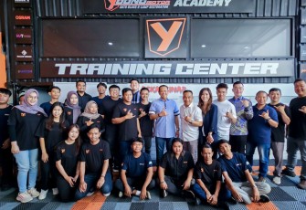 Anggota DPR RI sekaligus Ketua Umum Ikatan Motor Indonesia (IMI) Bambang Soesatyo mengapresiasi berdirinya Yoong Motor Academy Training Center di Surabaya, Jawa Timur