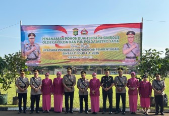 Kapolda Metro Jaya Irjen Pol. Karyoto secara resmi membuka Pendidikan Pembentukan Bintara Polri Tahun Anggaran 2025 di Sekolah Polisi Negara (SPN) Polda Metro Jaya, Cigombong, Sukabumi, Jawa Barat, Selasa (30/7/2025).
