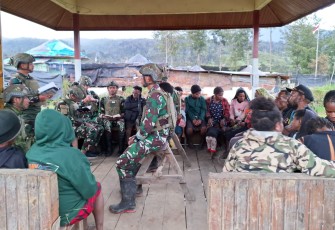 Minggu Kasih Satgas TNI di Tanah Papua: Ibadah Bersama Warga Eronggobak Hadirkan Damai dan Harapan