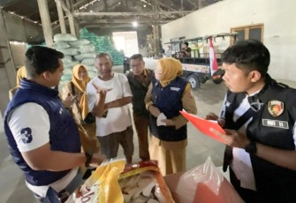 Polres Bojonegoro Bersama Satgas Pangan Sidak Penggilingan Padi