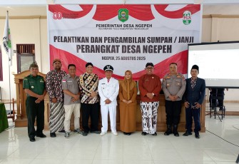 TNI dan Pemdes Ngepeh Bersatu Bangun Desa