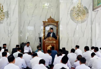 Peringatan Maulid Nabi Muhammad SAW di Masjid Al-Munawar, Kantor Kementerian Agama Jakarta, Senin (15/9/2025), berlangsung khidmat