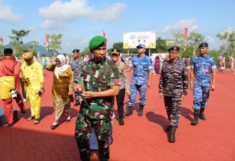 Komandan Kodim (Dandim) 0315/Tanjungpinang, Letkol Inf Abdul Hamid, S.I.P., menghadiri upacara peringatan Hari Jadi Provinsi Kepulauan Riau (Kepri) ke-23 yang digelar di Halaman Kantor Bupati Bintan, Rabu (24/9/2025) 