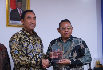 Kepala BNN RI, Suyudi Ario Seto, saat menggelar audiensi bersama Komunitas Ojek Online, di Ruang Rapat Sudirman, Gedung Tan Satrisna BNN, Cawang, Jakarta Timur, pada Selasa (23/9)