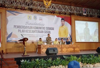 Anggota Komisi E DPRD Jawa Timur Jairi Irawan Saat Sampaikan Sambutan di Acara Sarasehan bersama Warga Blitar, Minggu 8 Juni 2025 di Hall Kampung Cokelat. (Foto : tim Klikwarta.com)