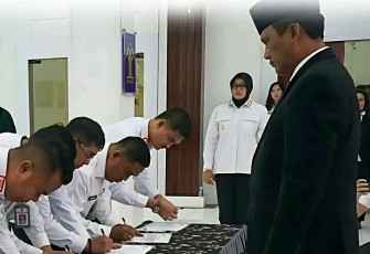 Karutan Pangkalan Brandan Tandatangani Fakta Integritas dan Perjanjian Kerja Dihadapan Kakanwil Ditjenpas Sumut.