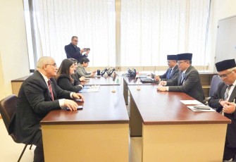 Menlu RI Sugiono pertemuan Menlu Palestina Varsen Aghabekian di Dewan HAM PBB sesi ke-58 Jenewa, Swiss, Senin (24/2)