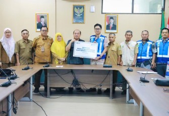 JTT Salurkan Bantuan Alat Semprot Elektrik untuk Kelompok Tani di Bekasi