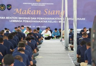 Menteri Imipas Makan Siang Bersama Warga Binaan 
